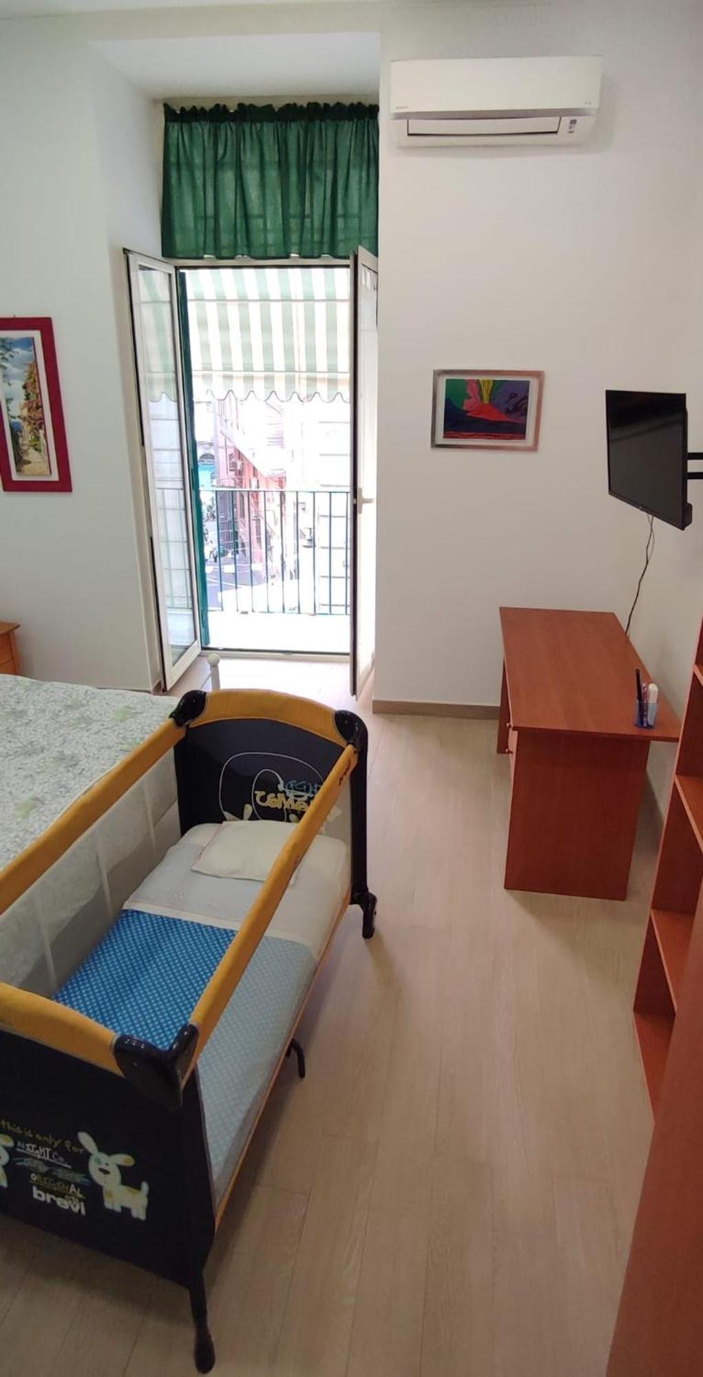 Casa Vacanze Napoli Centro Carmen & Sara エクステリア 写真