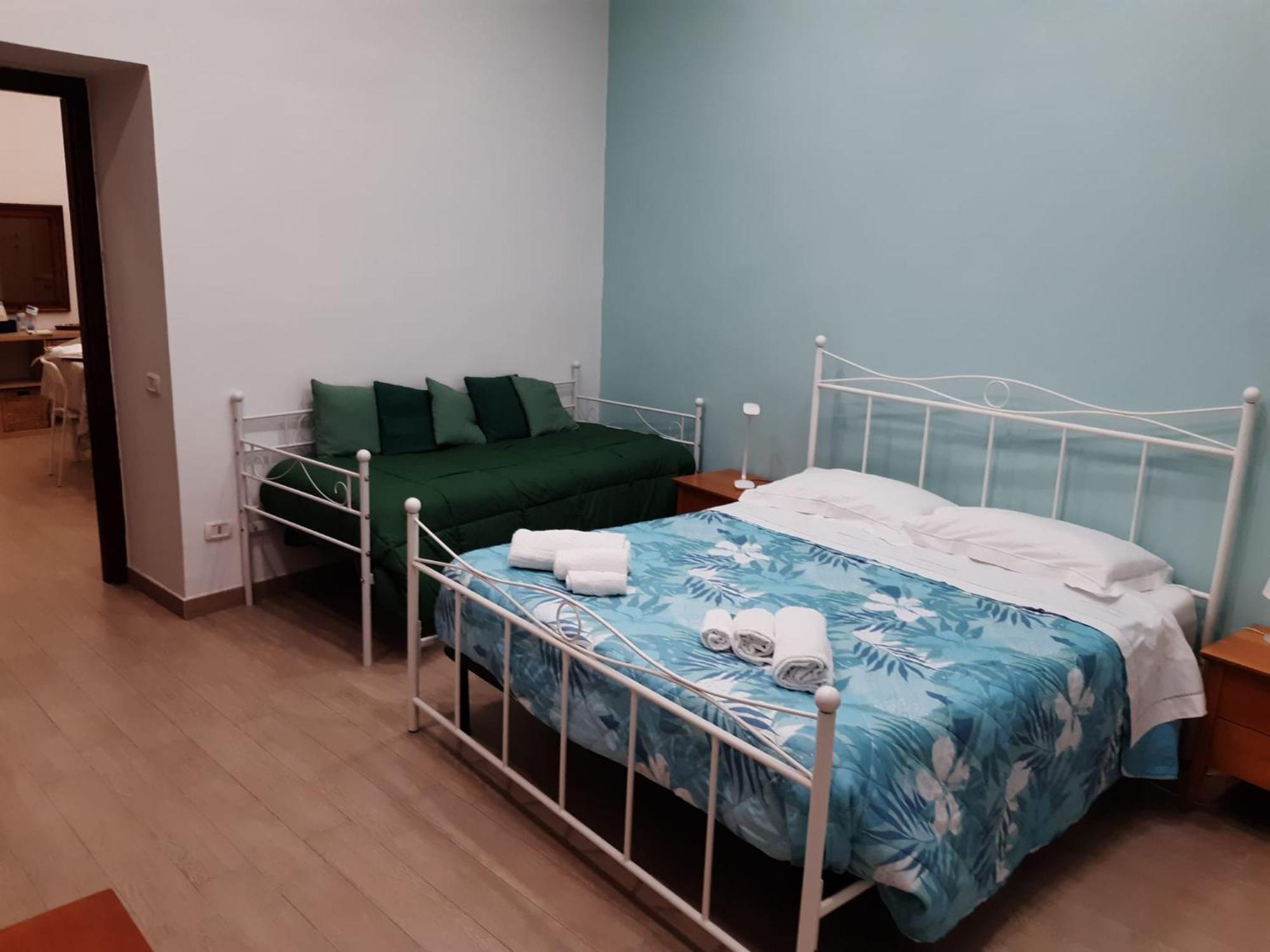 Casa Vacanze Napoli Centro Carmen & Sara エクステリア 写真