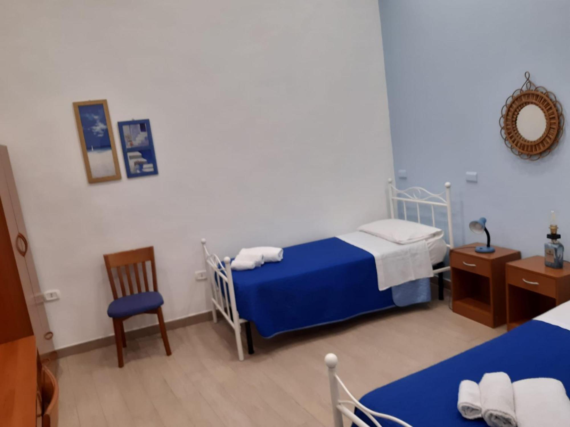 Casa Vacanze Napoli Centro Carmen & Sara エクステリア 写真